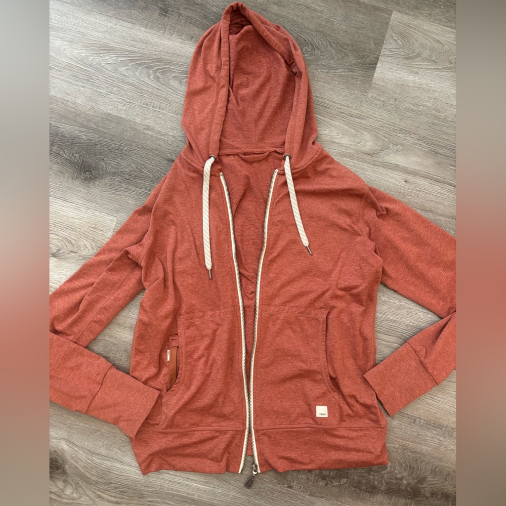 Vuori Halo Performance Hoodie 2.0 Orange Rust size small - Vuori Full Zip Hoodie